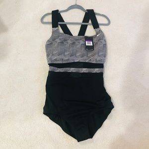 Nike radical edge one piece plus sized swimsuit